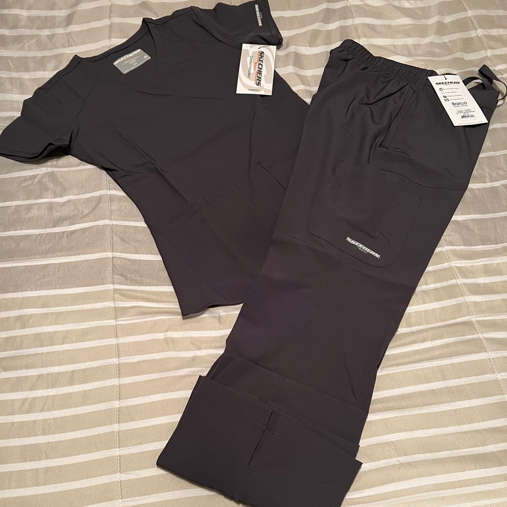 NEW SKETCHER SCUBS BLACK AND GREY